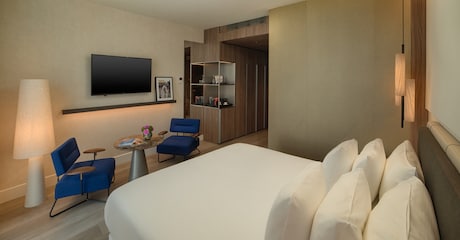 Room Family Adjoining